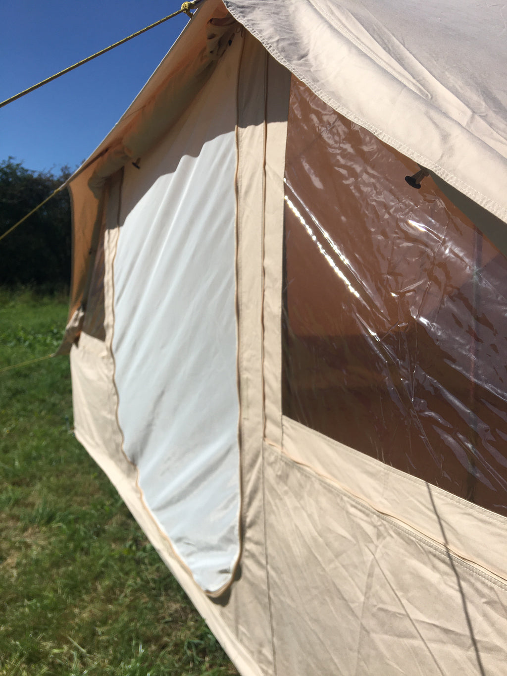 DubPod Roamer - 3m x 4.4m Camper Tent